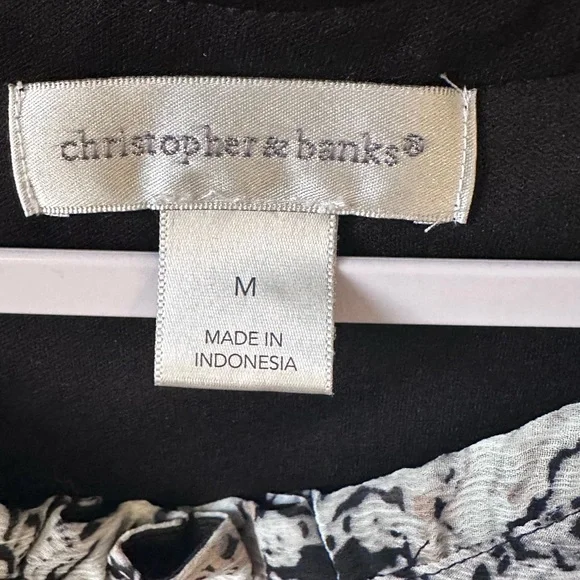Christopher & Banks Black Patterned Sleeveless Blouse- Medium - Picture 2 of 2